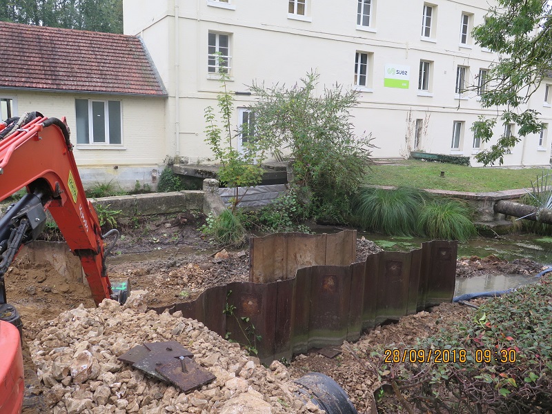 Arasement des palplanches - confluence ru de la Garde / Brèche